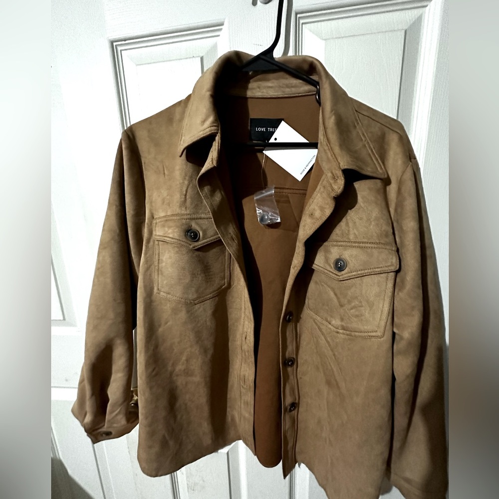 Love Tree suede jacket. Size large. New with tags! Dark Tag